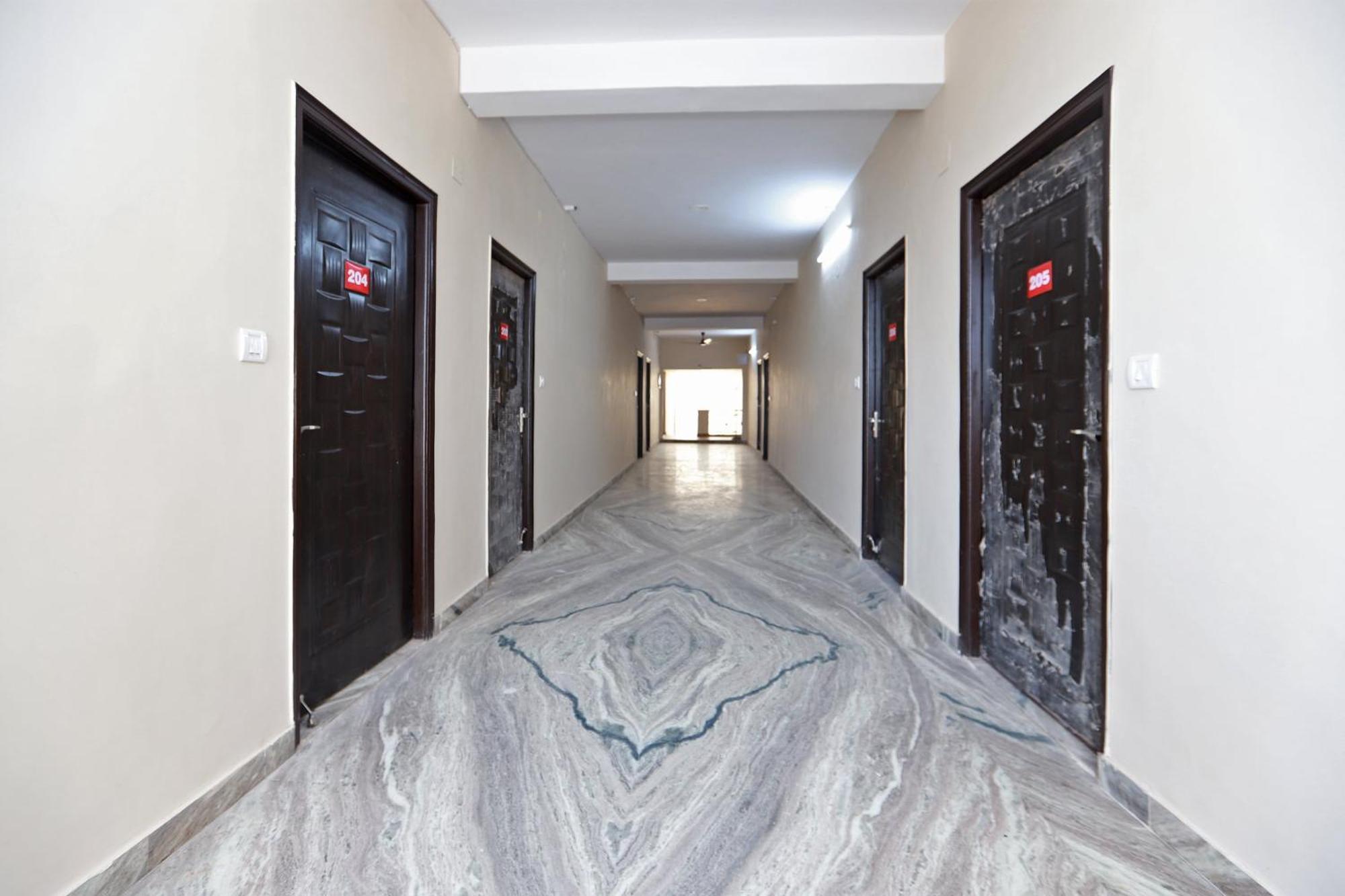 Hotel O Silverline Residency Faridabad Exterior photo
