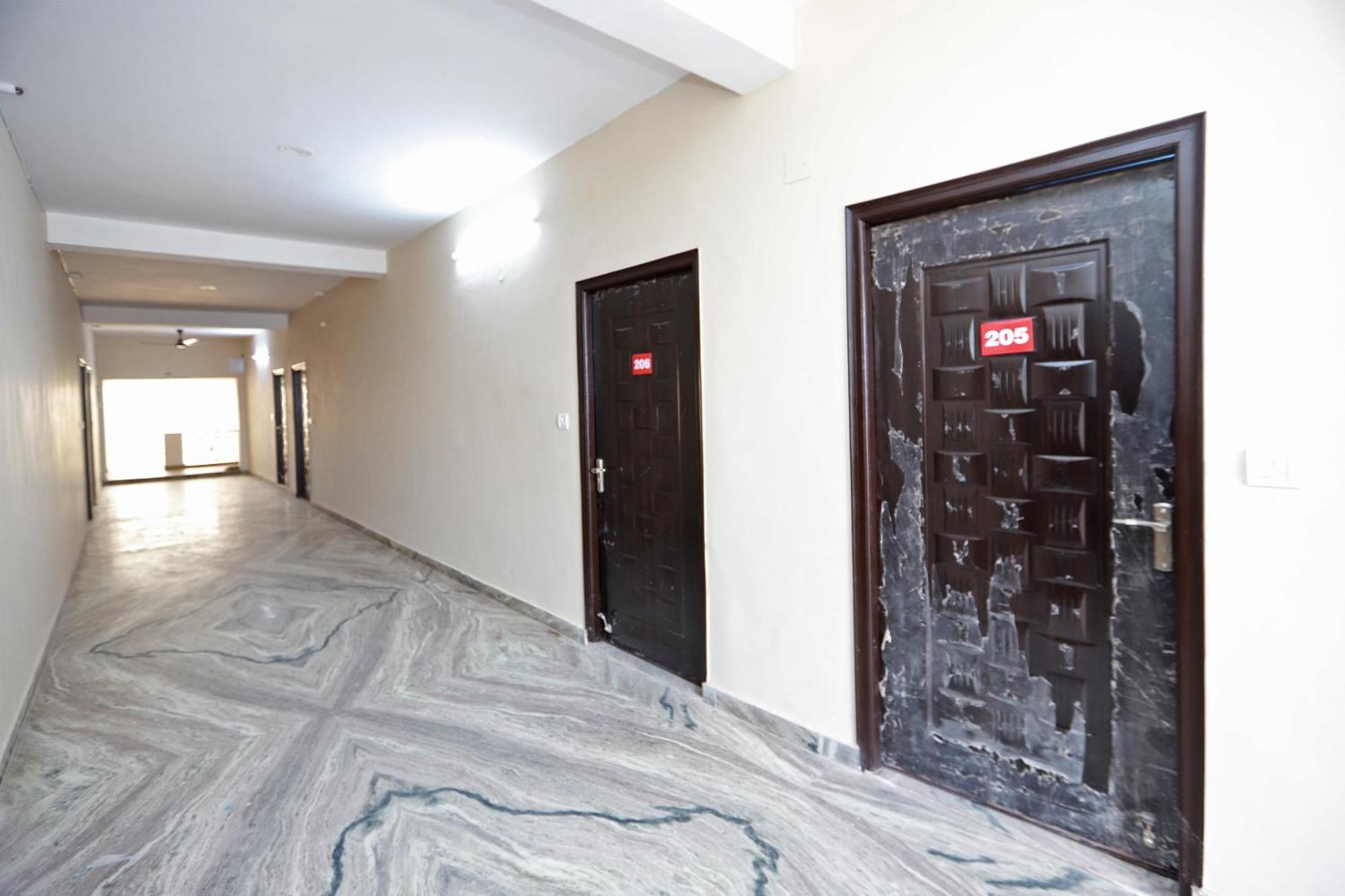 Hotel O Silverline Residency Faridabad Exterior photo